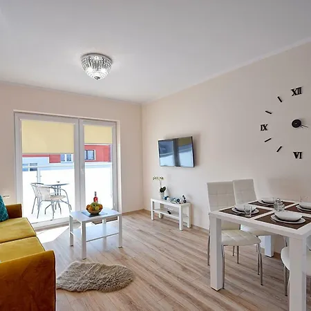 Sunflowers Apartament Przy Strzeleckiej W Kołobrzegu *