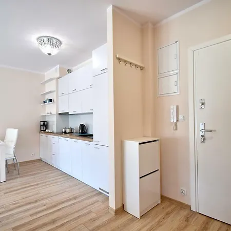 Sunflowers Apartament Przy Strzeleckiej W Kołobrzegu